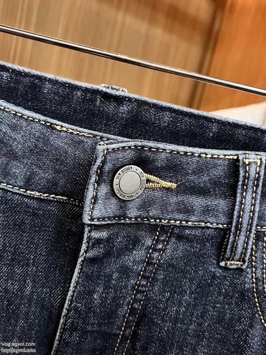 LOUIS VUITTONブランド 品 激安 通販サラサラの着心地お洒落上級者ジーンズ_0_1
