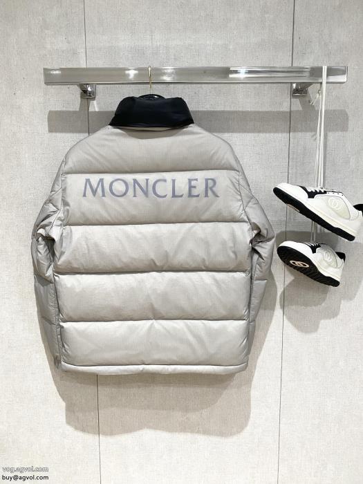 流行の最前線カジュアルスタイルを軽快にブランド 通販 激安ダウンジャケットMONCLER_0_1