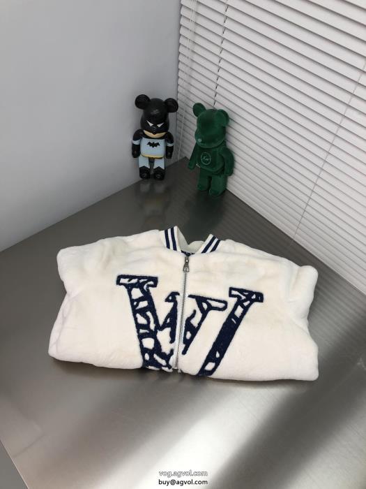 LOUIS VUITTONブランド 偽物 激安新色入荷人気が続行限定アイテムコート_0_1