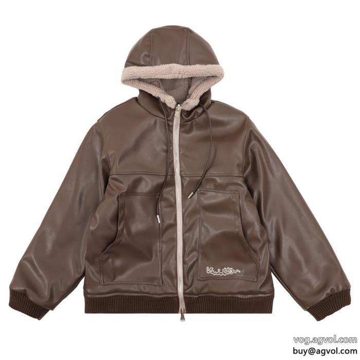 ジュアル感強めの着今季はファション感漂うLOUIS VUITTONコートブランド コピー 品_0_2