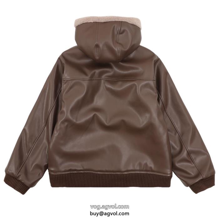 ジュアル感強めの着今季はファション感漂うLOUIS VUITTONコートブランド コピー 品_0_3