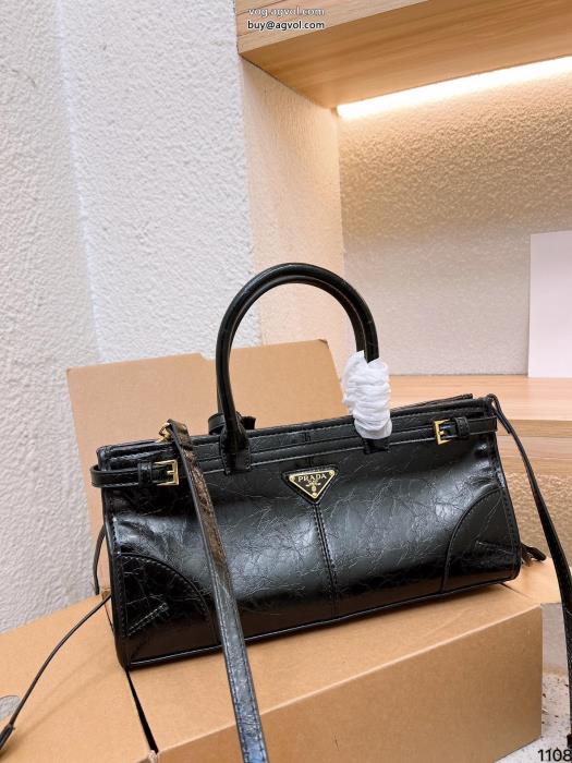 コピー ブランド 販売バッグプラダ超おしゃれ大人気著名人愛用_0_1