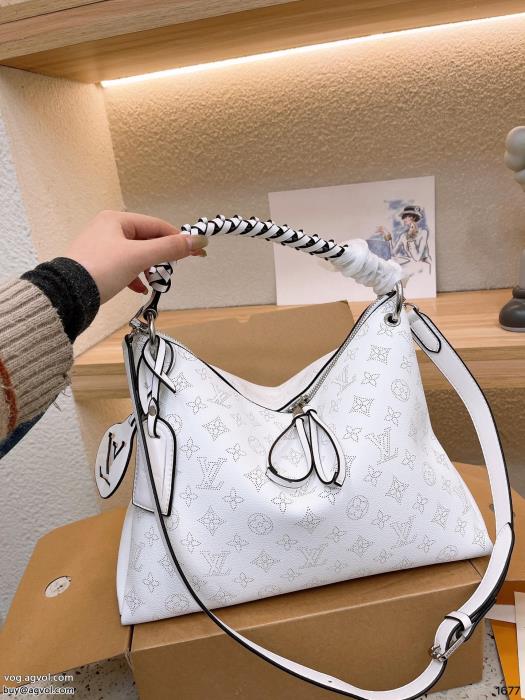 オーバーサイズ注目されている新品バッグ激安 ブランドLOUIS VUITTON_0_0