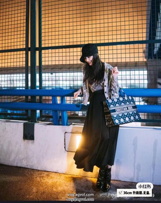涼しげに演出完売必須☆お早めにtoteショッピングバッグブランド 品 コピーDIOR_0_2