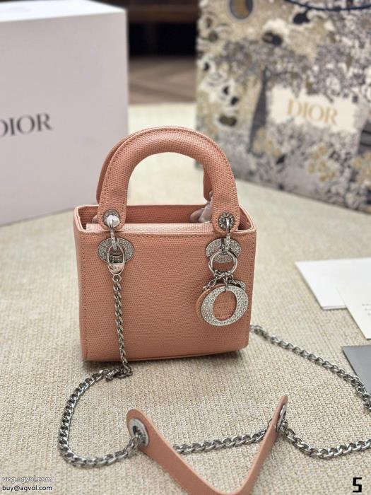 DIORバッグ王道コンビ今季は色を使った注目新品激安 通販 ブランド_0_2