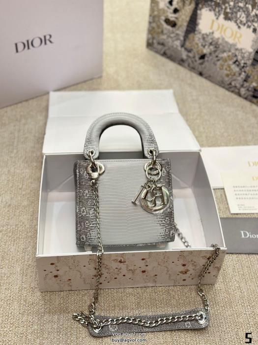 ブランド 偽物 激安 通販バッグ幅広い着ができる優れた永遠の定番DIOR_0_1