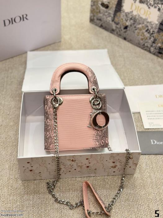 ブランド 偽物 激安 通販バッグ幅広い着ができる優れた永遠の定番DIOR_0_2