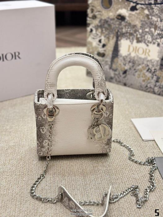 ブランド 偽物 激安 通販バッグ幅広い着ができる優れた永遠の定番DIOR_0_4