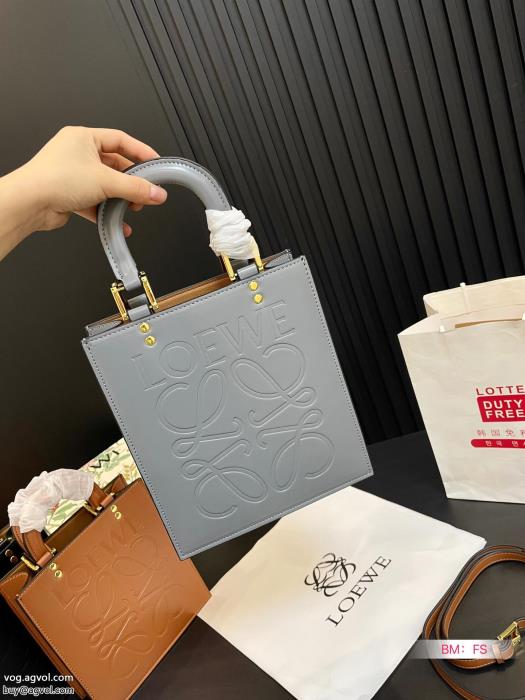 ブランド フェイクLOEWEバッグ2024シーズン継続トレンド新着数量限定_0_5