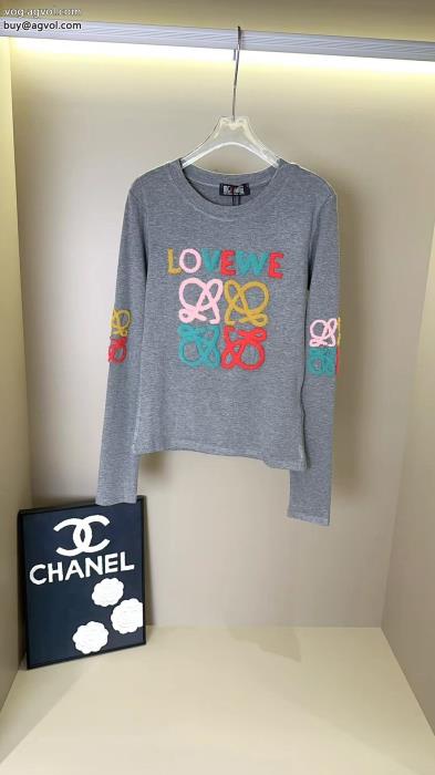 激安 ブランドロエベ長袖Tシャツ季節感をプラス人気商品甘過ぎず大人な印象に_0_4