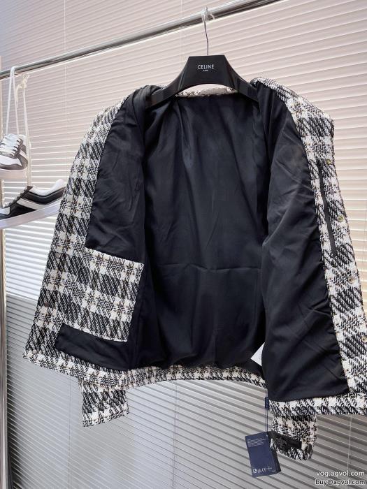 コートオシャレスタイルは今季もリッチな印象にコピー 商品 販売PRADA_0_1