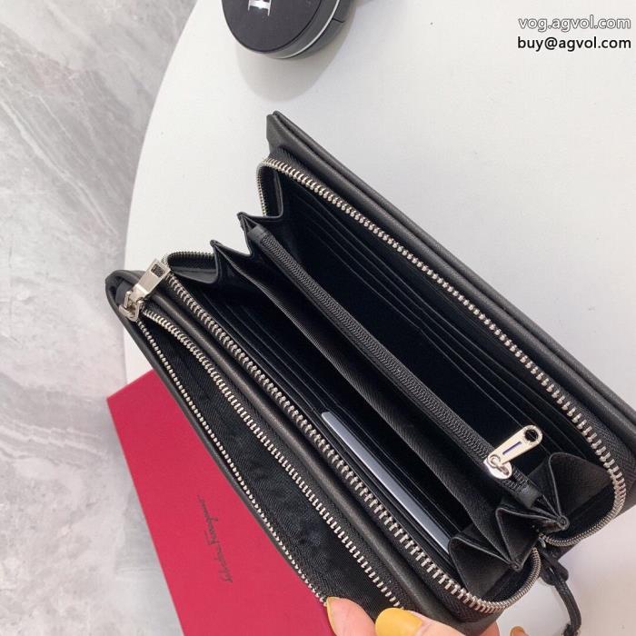 ブランド 品 激安 通販FERRAGAMO著名人の着用鮮度が手に入る財布_0_4