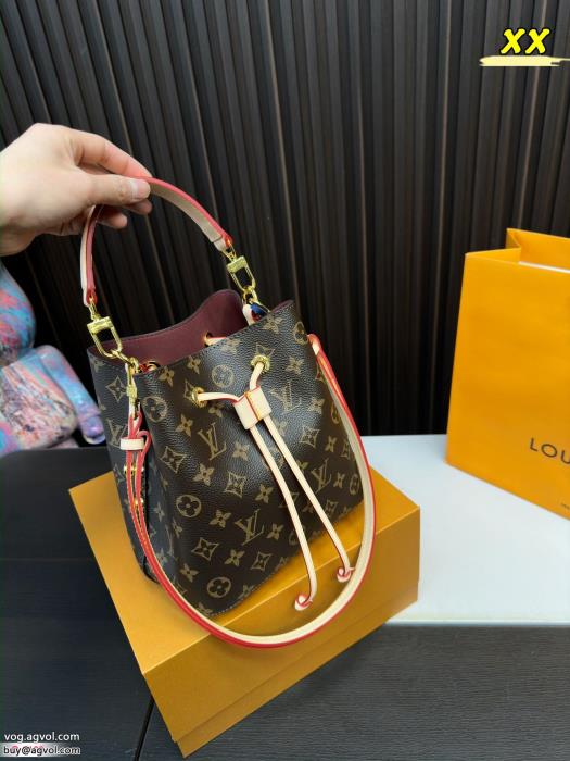 涼しげな印象のお洒落な印象にバッグブランド コピー s 級LOUIS VUITTON_0_3