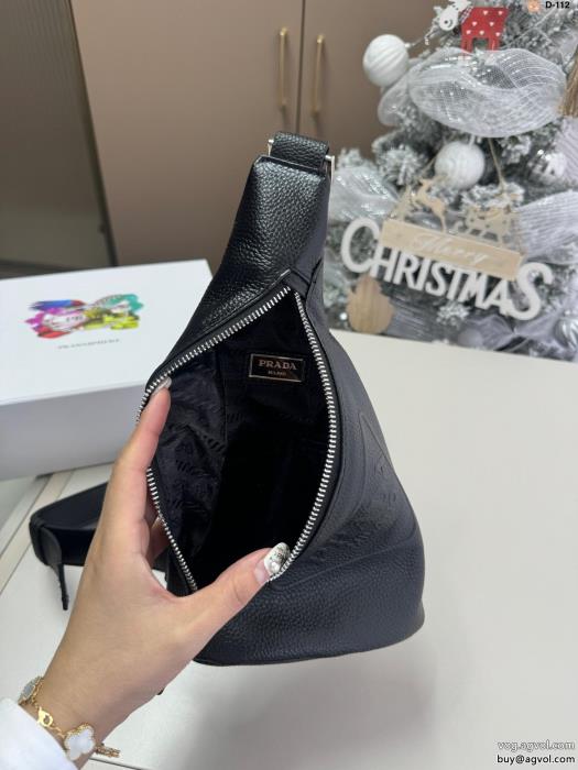柔らかい色調人気急上昇中ブランド 品 コピープラダ牛革の胸包み_0_3