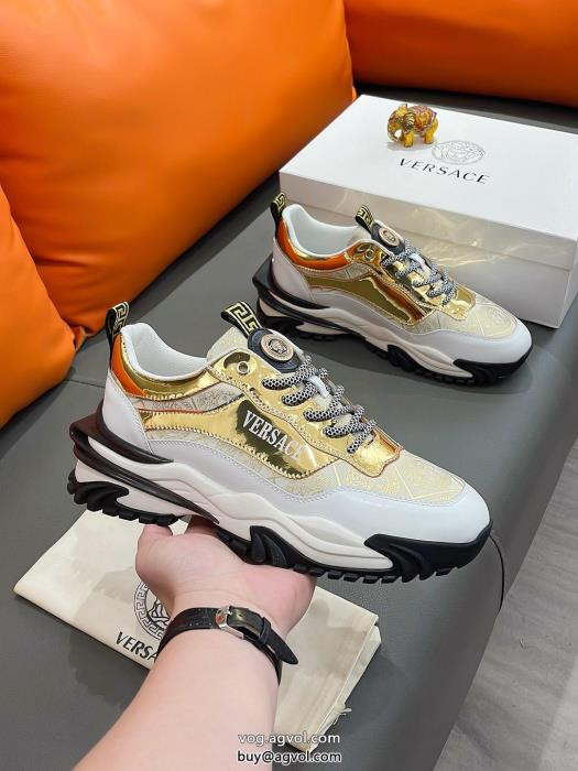 偽 ブランドスニーカー大人の色気を印象に元気な印象にVERSACE_0_3