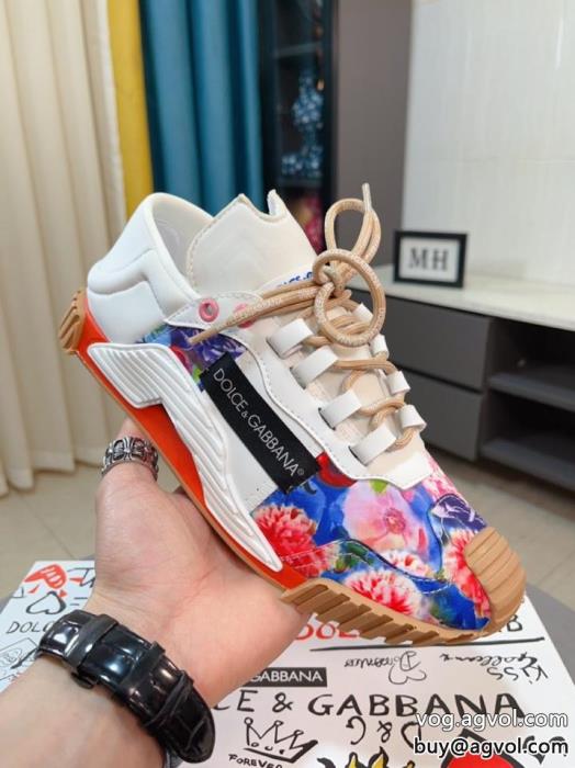 コピー ブランド 優良スニーカー透け感の持つ涼しげな印象話題のアイテムDolce&Gabbana_0_3