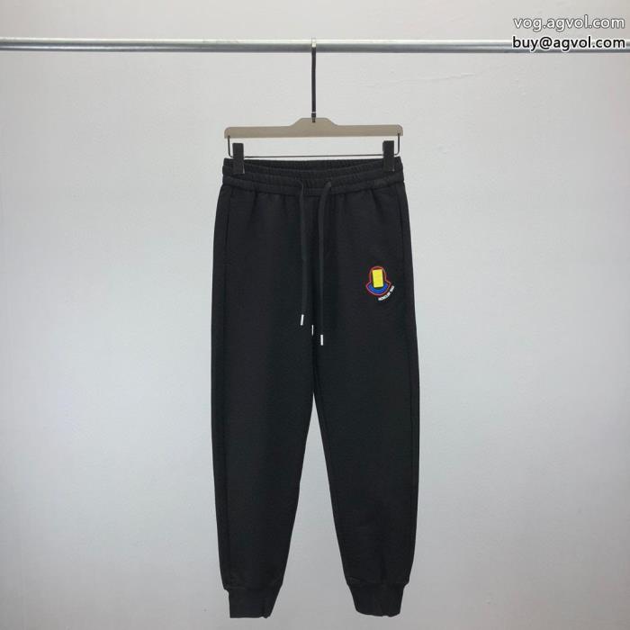 ブランド フェイクスラックス魅力が光る目を惹くMONCLER_0_1