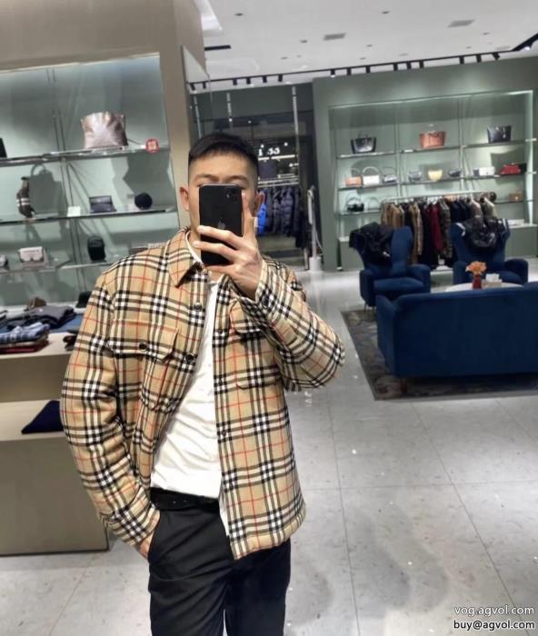 BURBERRYコートコピー 商品 販売きれいめな印象で着こなし23SS 異素材_0_3