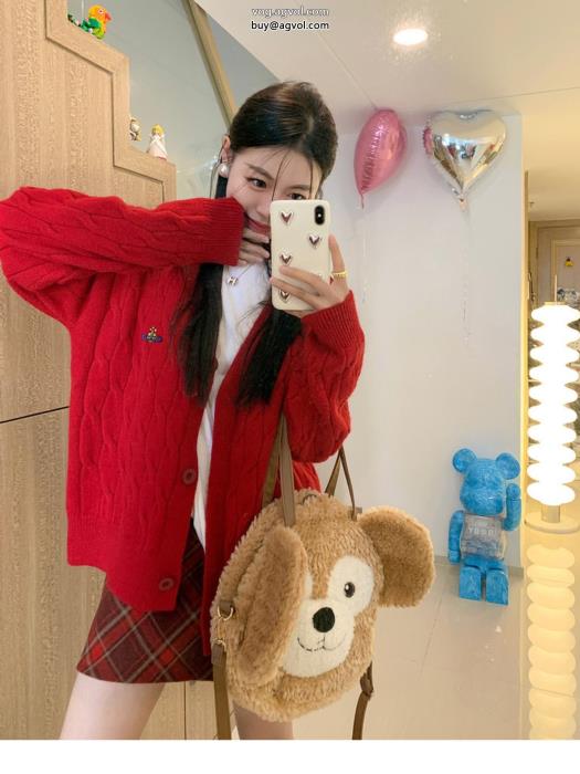 コピー ブランド 販売今季はファション感漂う華やかな印象セーターVIVIENNE WESTWOOD_0_0