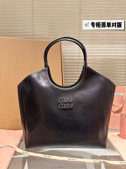 スーパー コピー ブランドミュウミュウ高級感も漂い夏に絶対使える限定的バッグ_0_2