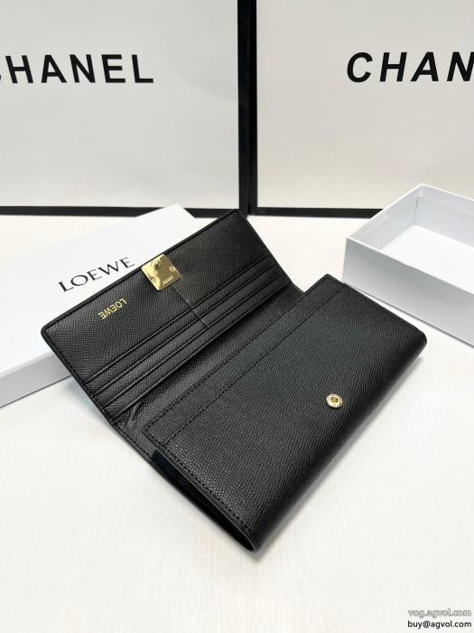 財布LOEWE今シーズン新作春先に注目を集めるスーパー コピー 通販_0_2