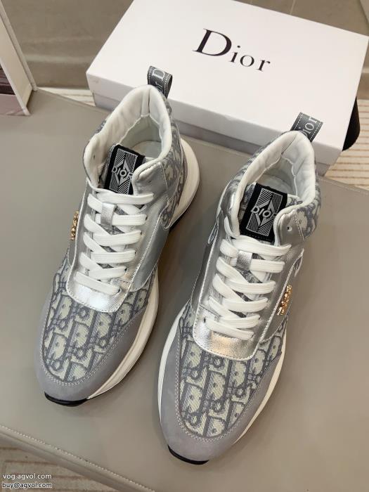 DIORコピー ブランド 通販リッチな印象に美し過ぎるスニーカー_0_3