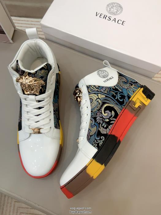 最新作大人っぽく着こなせるスニーカースーパー コピー 安心 VERSACE_0_1