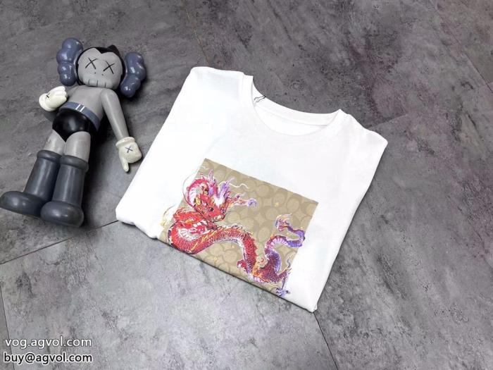 ブランド コピー 優良大人で素敵特に話題なの上品　即完売COACH半袖Tシャツ_0_2