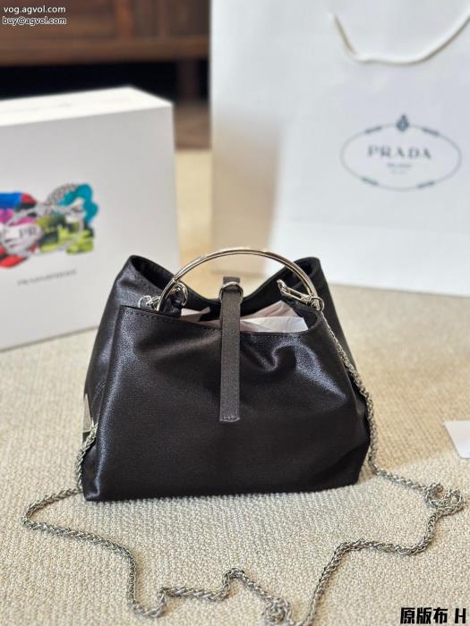 PRADAスーパー コピー ブランド 専門トレンドの最先端にNEW素敵バッグ_0_0