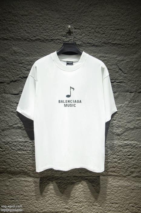 バレンシアガ肌触りの良いサラりと人気話題半袖Tシャツ激安 通販 ブランド_0_2