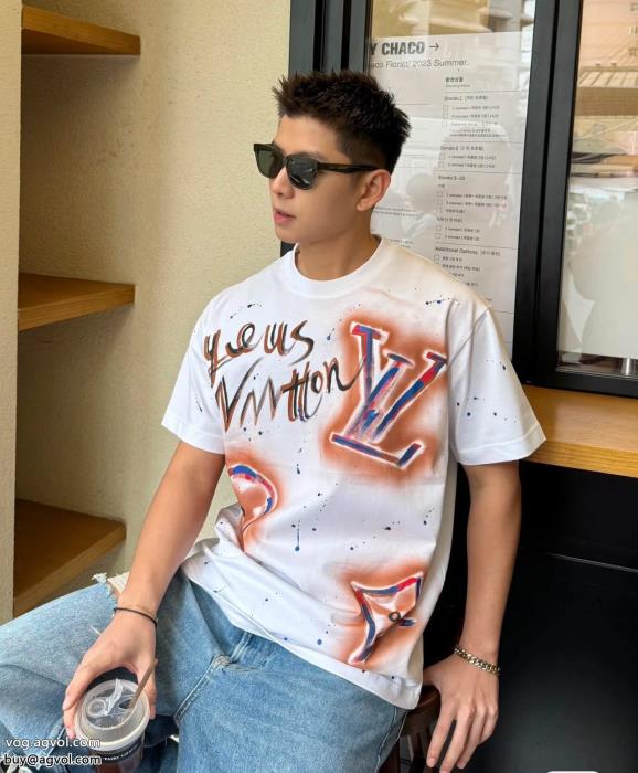 リラックス感急上昇優しげな高級人気色偽 ブランド半袖TシャツLOUIS VUITTON_0_2