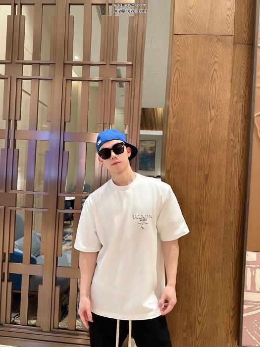 PRADAリッチな印象に素敵デザイン未入荷ブランドコピー 商品 販売半袖Tシャツ_0_3