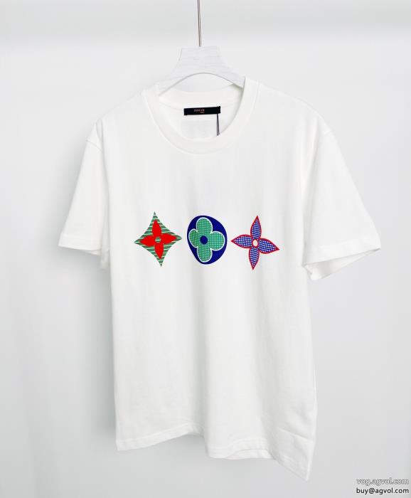 ブランド コピー 販売ルイ ヴィトンどんなシーンにも高級感が溢れた半袖Tシャツ_0_0