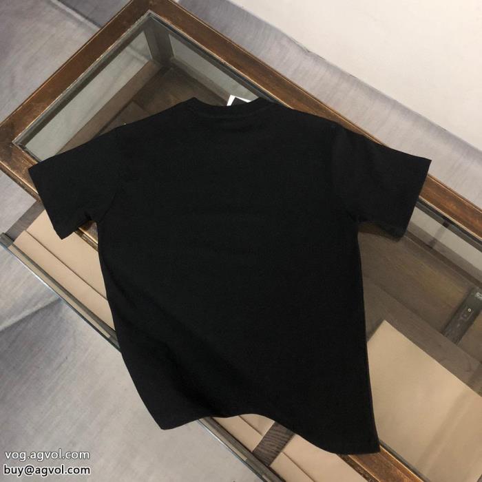 都会的な印象のスタイル大胆なカジュアルダウンフェンディ偽 ブランド半袖Tシャツ_0_1