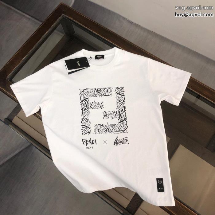 FENDI偽 ブランド 購入半袖Tシャツ贅沢な逸品大人の華やかさを演出_0_2