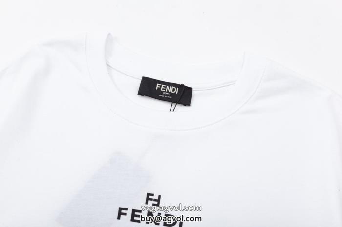 ブランド コピー ショップ半袖TシャツFENDI旬デザイン2024年の夏のマスト_0_1