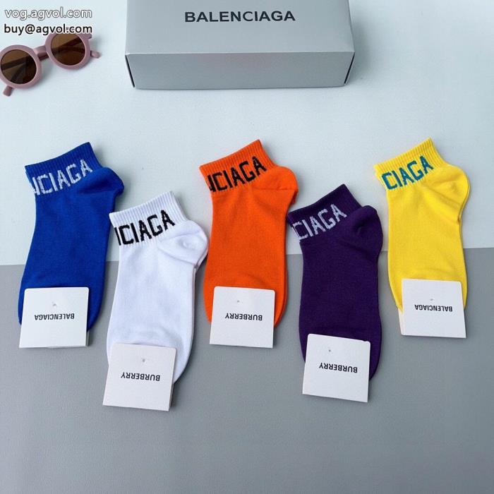 靴下新商品☆完売必至世界で誰もが憧れるブランドコピー 品 ブランドbalenciaga_0_1