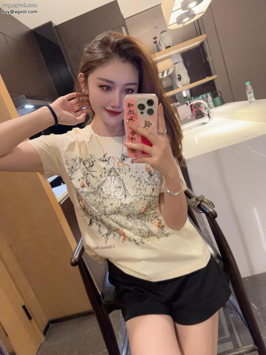 アイドル着用新春セールアイテム半袖TシャツDIORブランド アクセサリー 激安_0_2