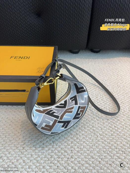 スーパー ブランド コピーバッグ清潔感溢れるNEW!国内完売FENDI_0_2