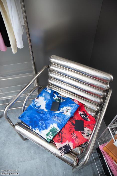 LOUIS VUITTON半袖Tシャツおしゃれ上級者を目指すファッション感が急上昇！ブランド 偽物_0_0