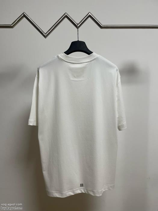 スーパー コピー 品GIVENCHY絶対欲しい手に入る大人の余裕が漂う半袖Tシャツ_0_1