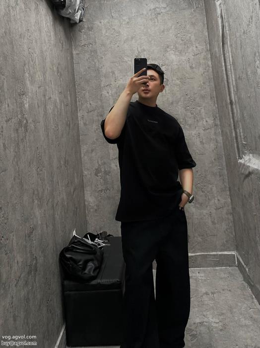 balenciaga激安 ブランド 通販半袖Tシャツ大人の雰囲気たっぷり海外限定_0_0