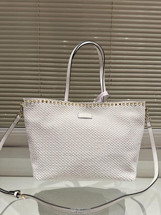 新作セール価格で完売間近VALENTINOバッグコピー ブランド 通販 安心_0_2