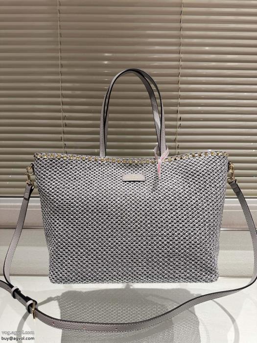 新作セール価格で完売間近VALENTINOバッグコピー ブランド 通販 安心_0_3