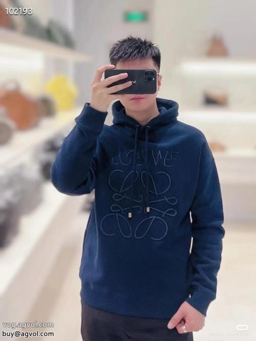 ブランド コピー 販売爽やかすぎない大人の印象に永遠の定番LOEWEパーカー_0_3