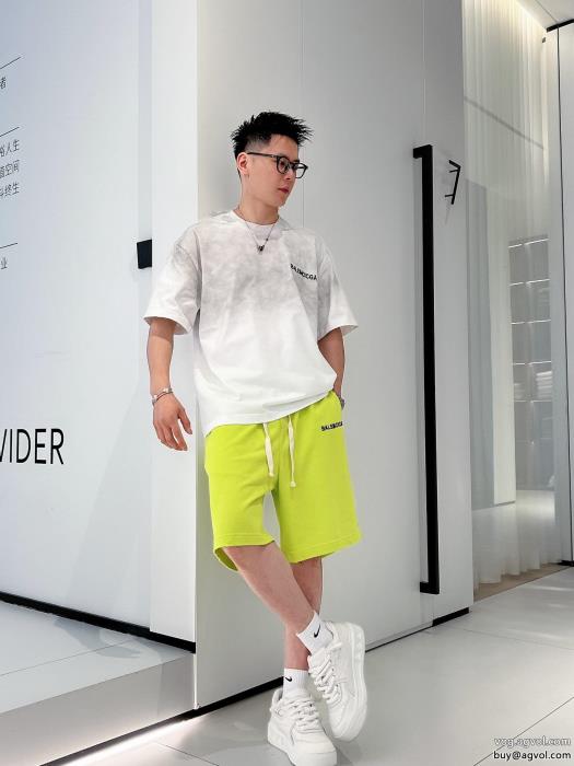 半袖Tシャツ毎日に上質を 定番人気balenciagaコピー ブランド 販売_0_0