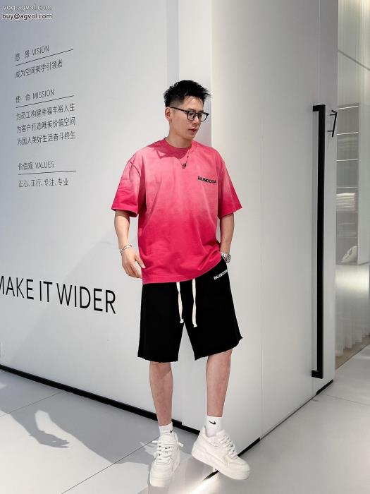 半袖Tシャツ毎日に上質を 定番人気balenciagaコピー ブランド 販売_0_2