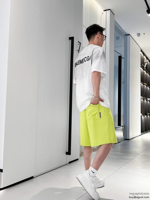 半袖Tシャツ毎日に上質を 定番人気balenciagaコピー ブランド 販売_0_3