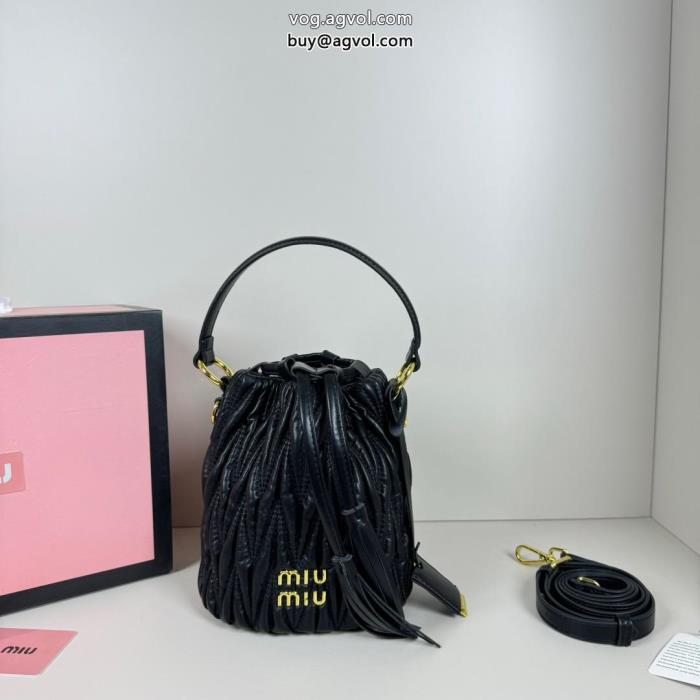 ブランド 偽物 激安 通販今年の正解大人気新作実用性は勿論MIUMIUバッグ_0_3