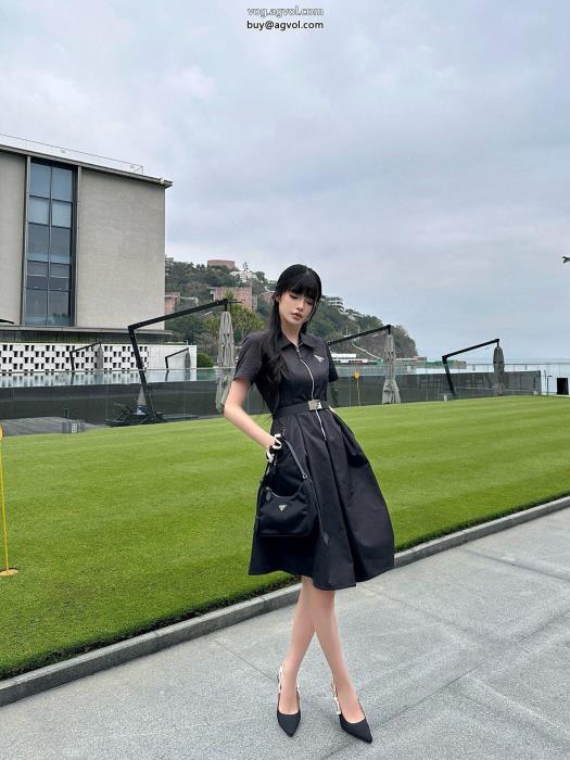 PRADA完売間近期間限定VIPセールスーパー ブランド コピーワンピース_0_4